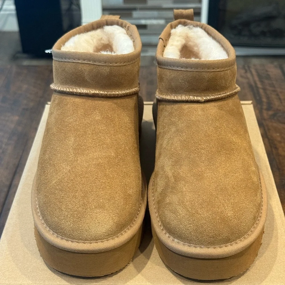 BearPaw Honor Retro Shorty Boot